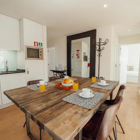 Apartman Rooftop Panoramic Batalha- *